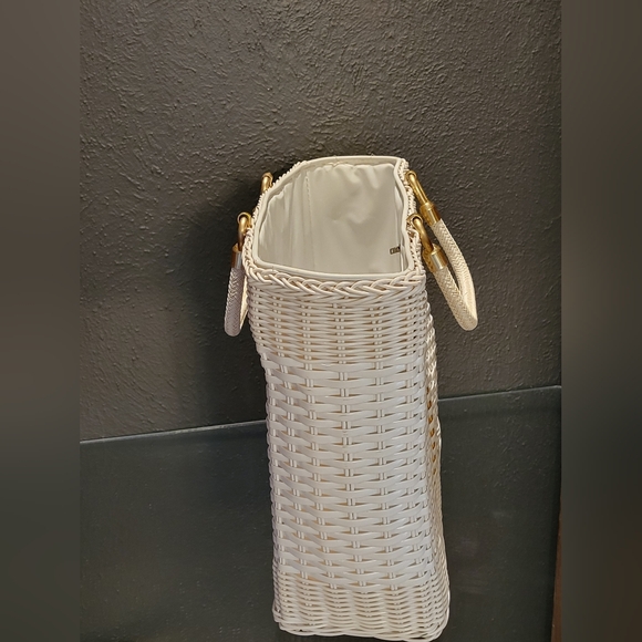 Vintage 60s Large White Woven 2 Handled Tote - Picture 3 of 11